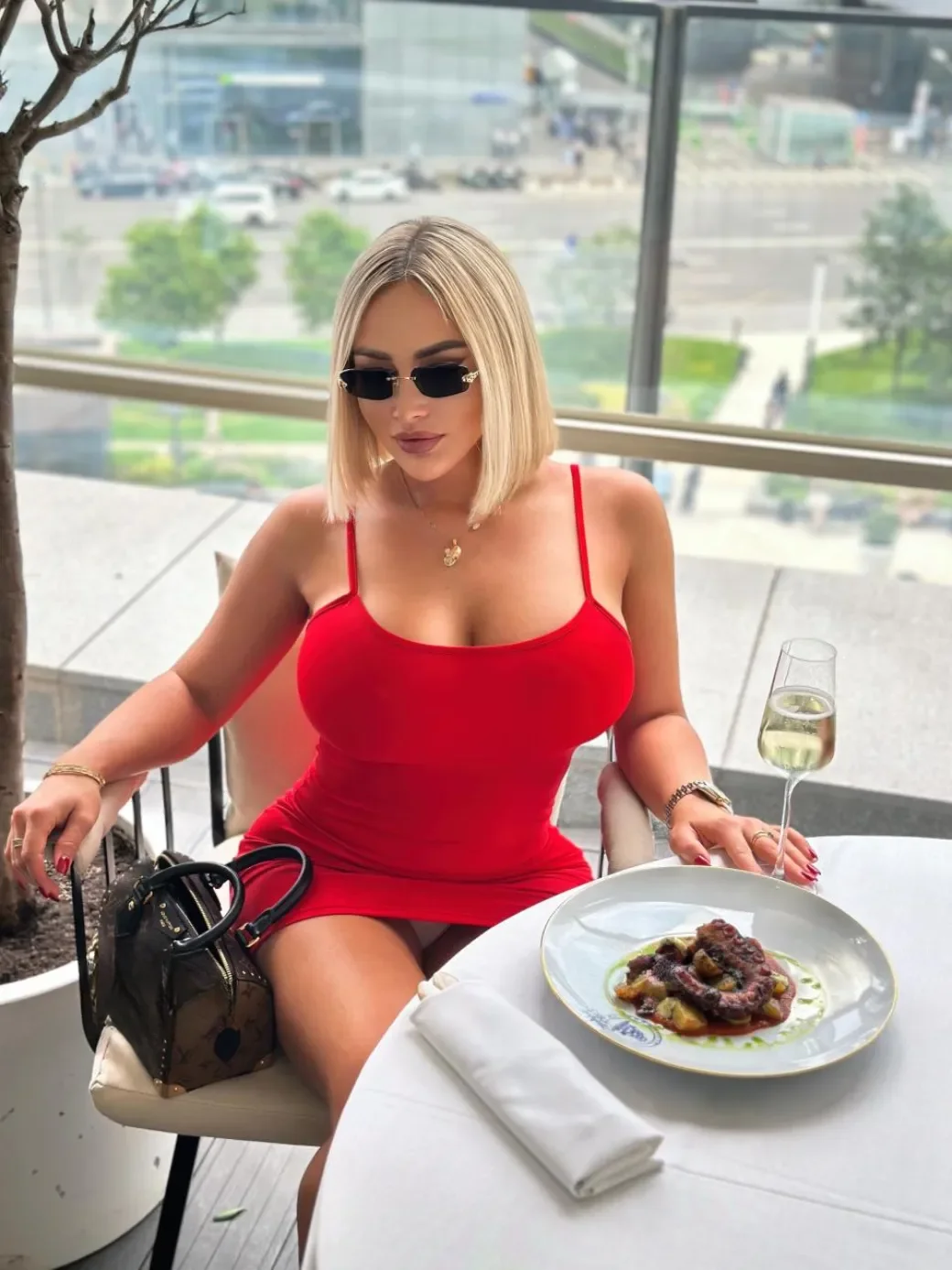 Anita Blyum thumbnail 17