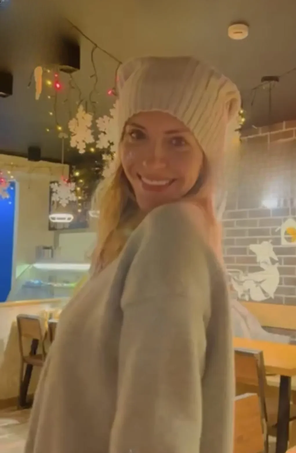 Sasha thumbnail 18
