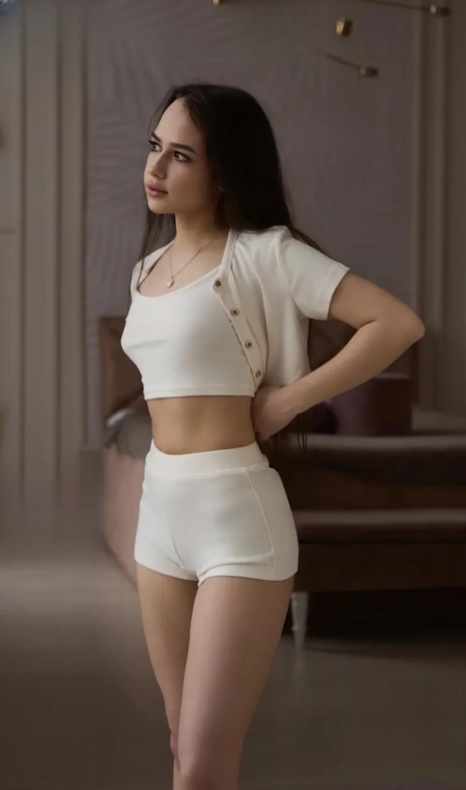 Elizabeth thumbnail 9