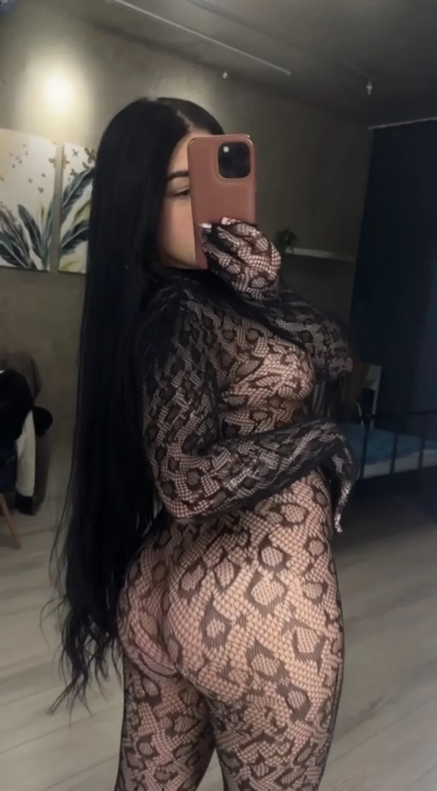 Pussy Nika thumbnail 16