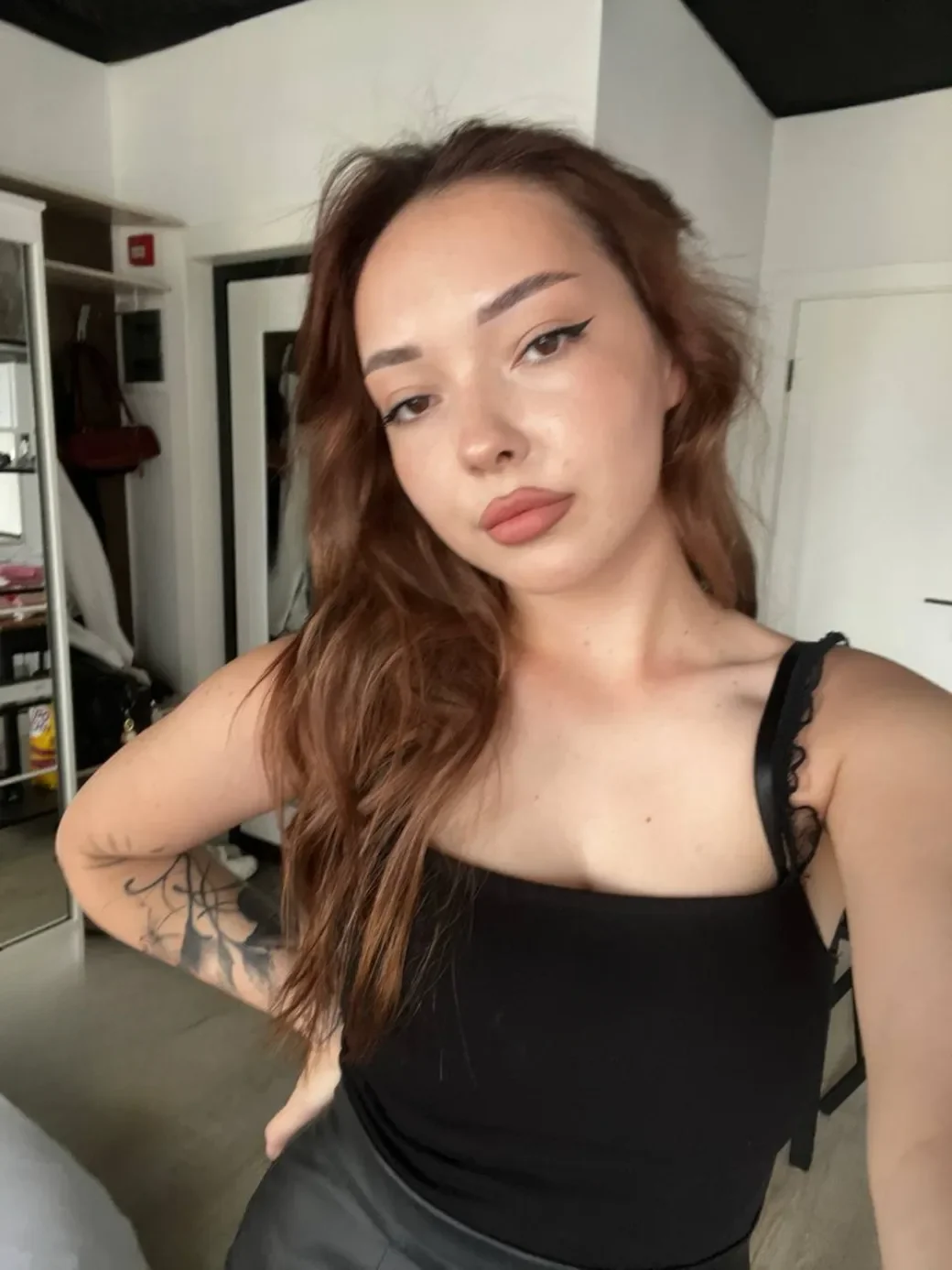 Adelina thumbnail 4