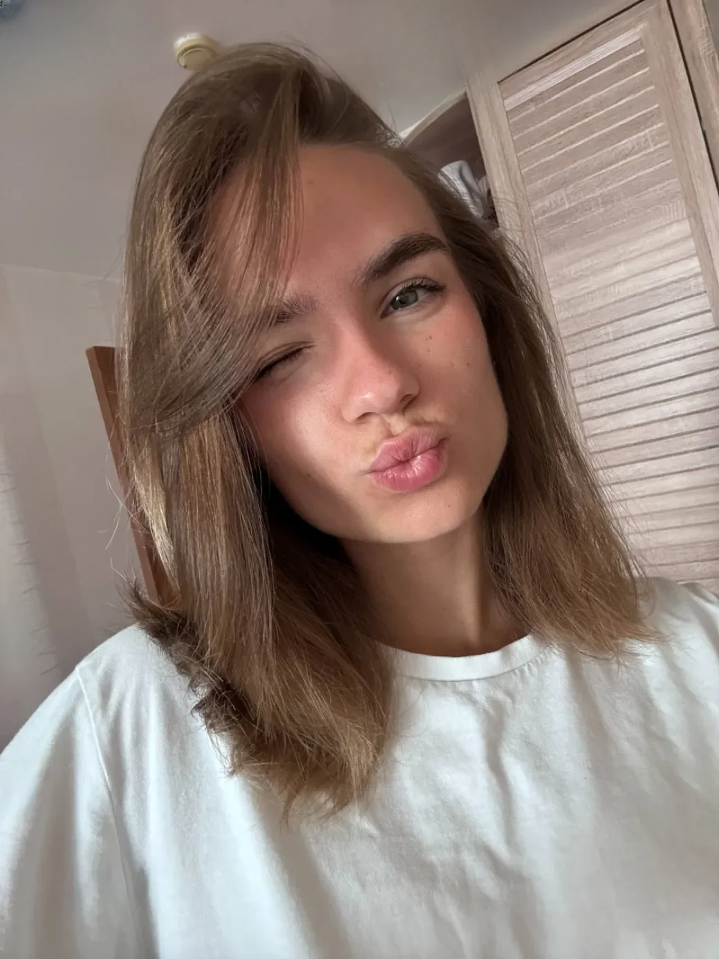 Erika thumbnail 14