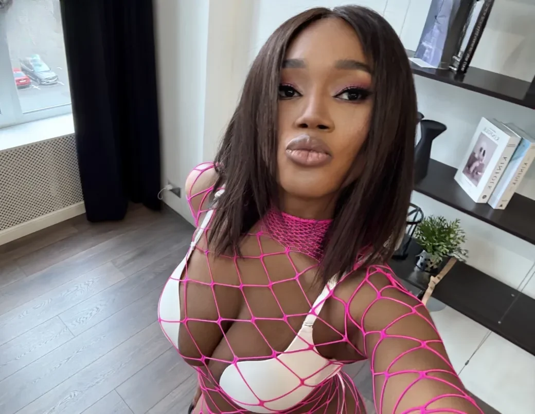 Alisha thumbnail 23