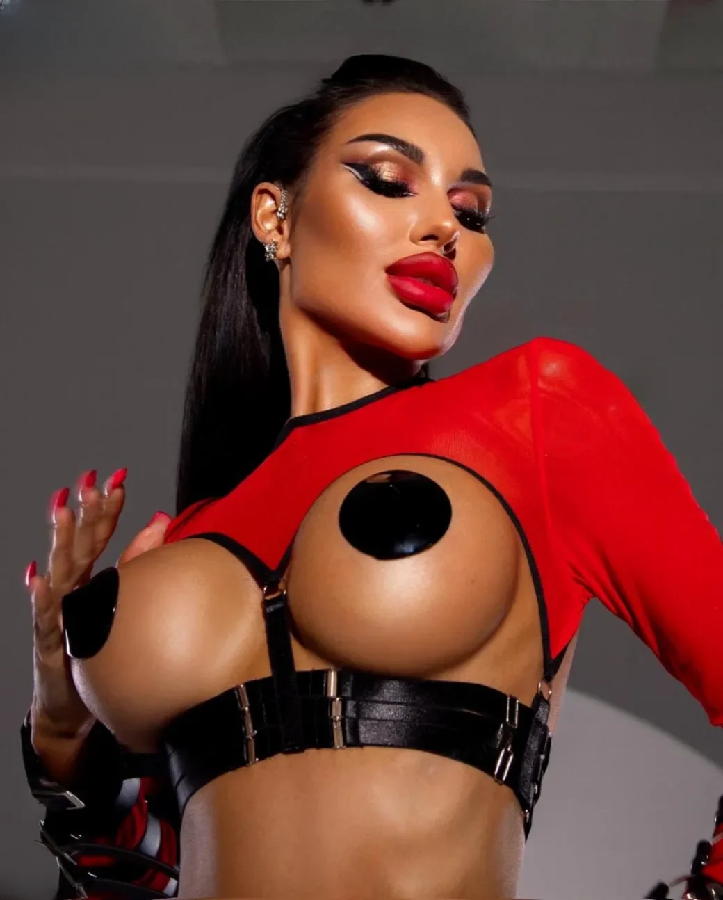 Alexandra thumbnail 3